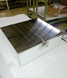 溶接仕上BOX(SUS304 片研)